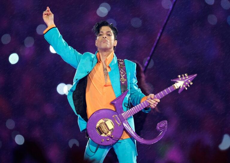 Congress introduces “Congressional Gold Medal” to pop superstar Prince