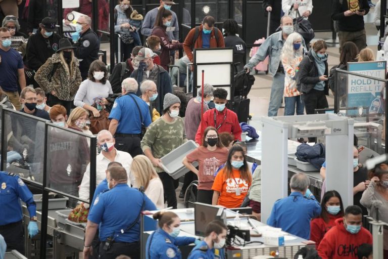 Thanksgiving travelers expected to exceed pre-pandemic levels
