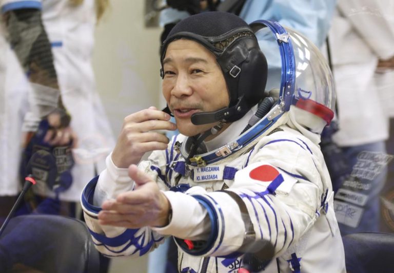 Japanese billionaire dock at International Space Station