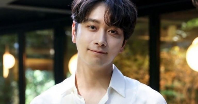 2PM’s Chansung Announces His Upcoming Marriage and Fiancée’s Pregnancy