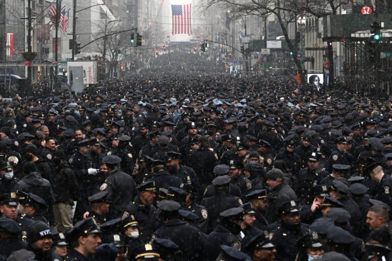 Thousands of police officers joined to pay their respects to the fallen officer