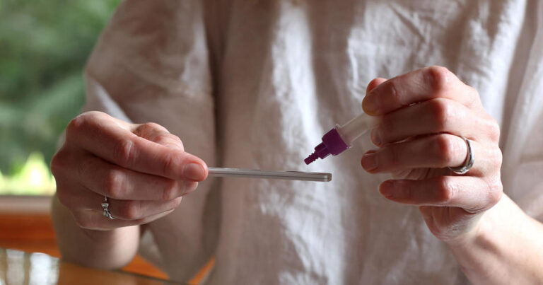 CDC stops short of requiring test for ending COVID isolation