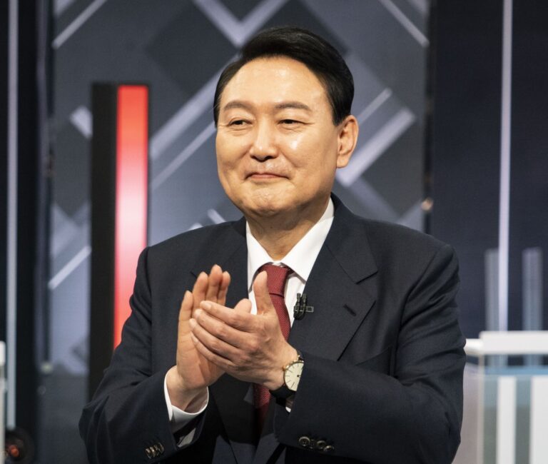 S. Korea Presidential Race Too Close to Call