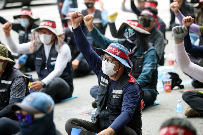 Striking S. Korean truckers target chips, put brakes on port activity