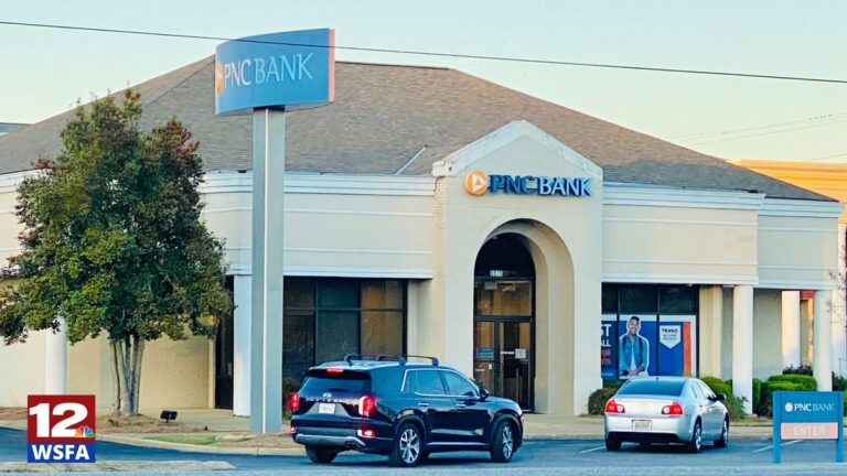 PNC Bank closes 30 locations including Montgomery
